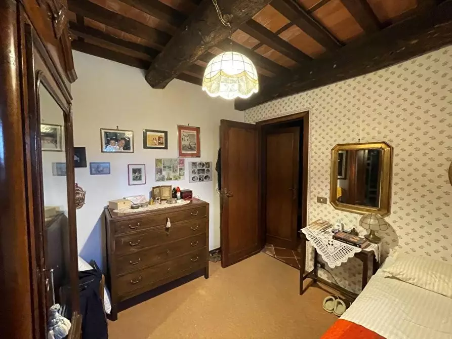 Immagine 24 di Rustico / casale in vendita  a Lucca