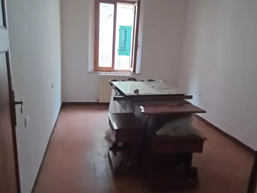 Immagine 2 di Appartamento in vendita  a Montalcino