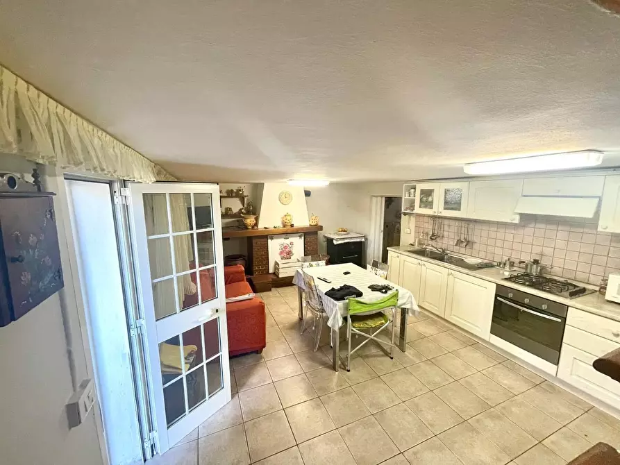 Immagine 25 di Villa in vendita  a Porcari