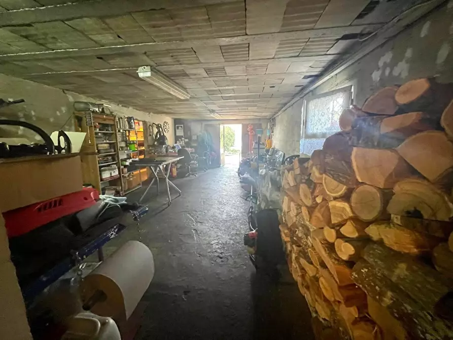 Immagine 27 di Villa in vendita  a Porcari