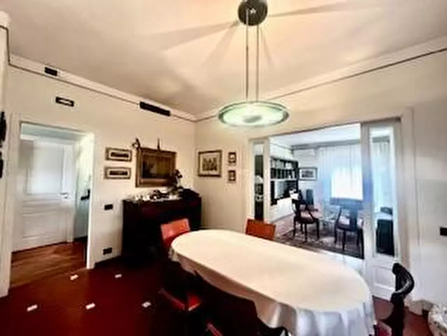 Immagine 3 di Attività artigianale in vendita  a Massa