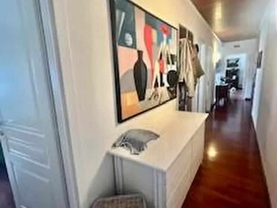 Immagine 11 di Attività artigianale in vendita  a Massa