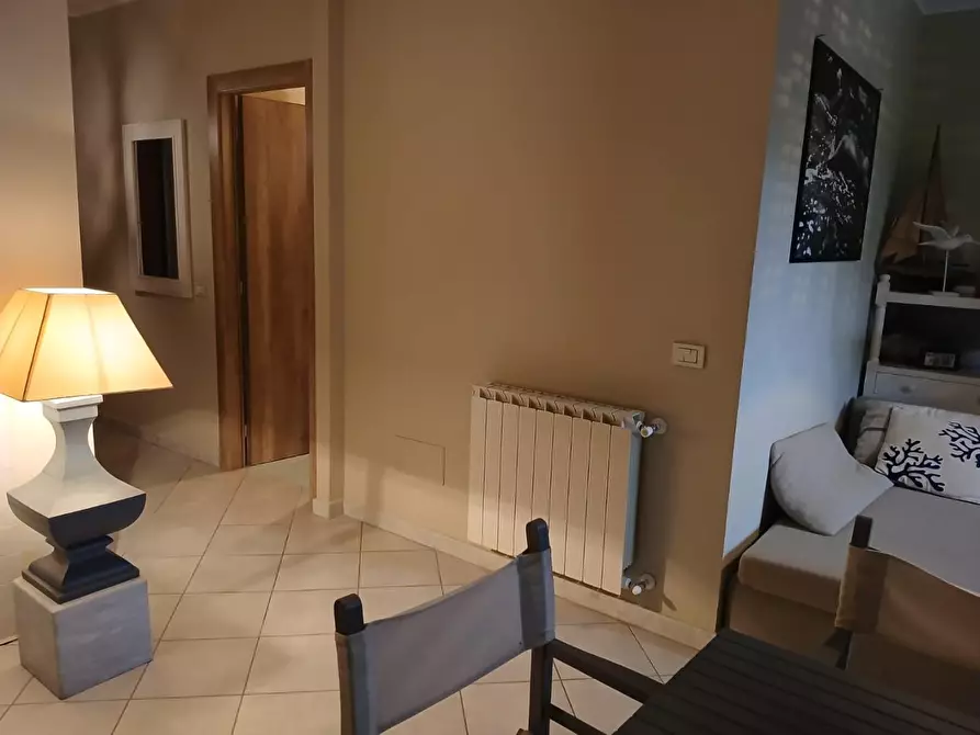 Immagine 4 di Appartamento in vendita  a Carrara