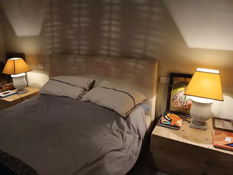 Immagine 10 di Appartamento in vendita  a Carrara