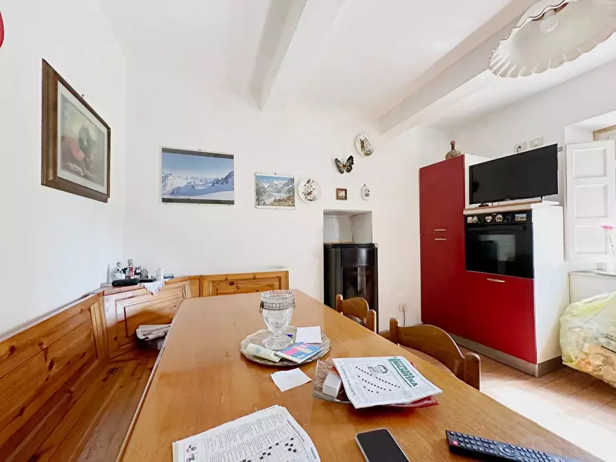 Immagine 6 di Casa colonica in vendita  a Lucca