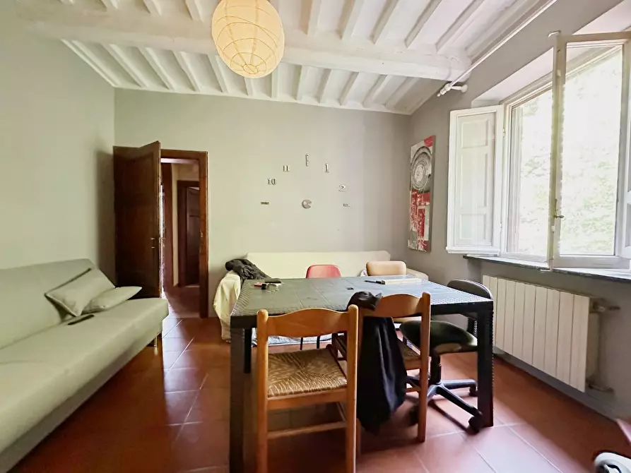 Immagine 11 di Casa colonica in vendita  a Lucca