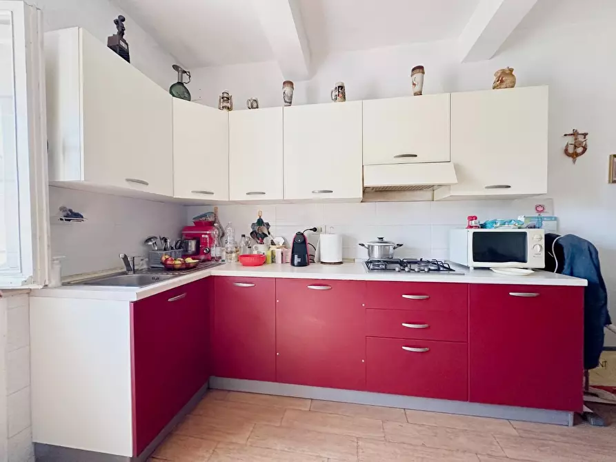 Immagine 7 di Casa colonica in vendita  a Lucca