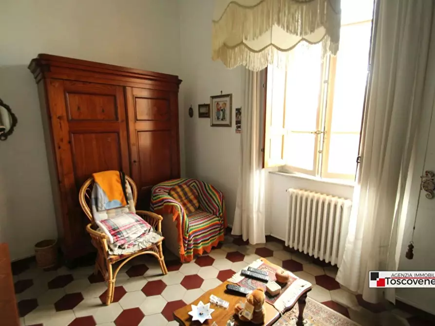 Immagine 18 di Villa in vendita  a Capannori