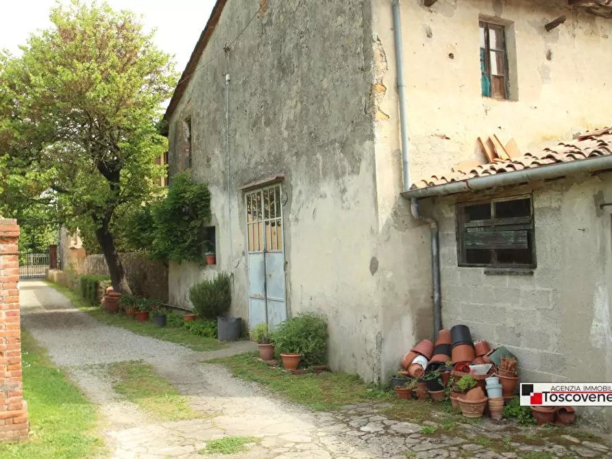 Immagine 26 di Villa in vendita  a Capannori