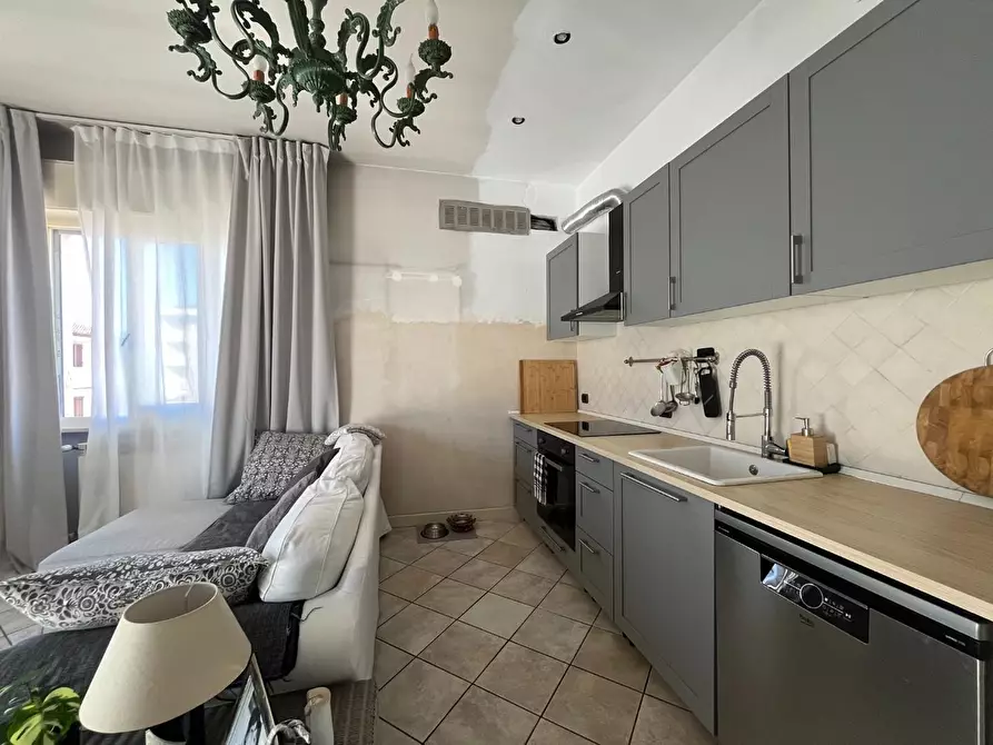 Immagine 3 di Appartamento in vendita  a Seravezza