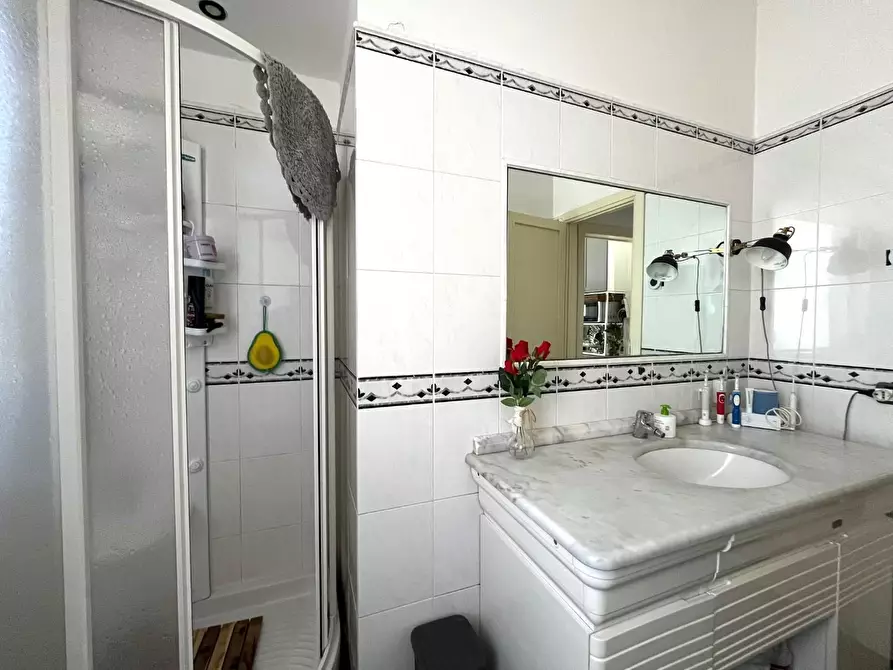 Immagine 16 di Appartamento in vendita  a Seravezza