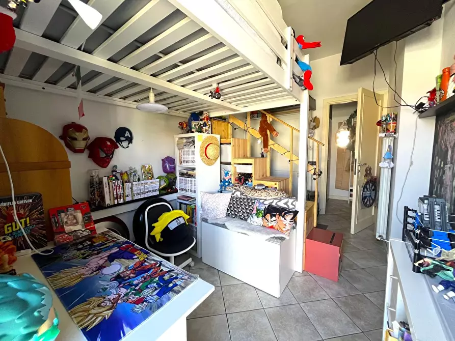 Immagine 11 di Appartamento in vendita  a Seravezza