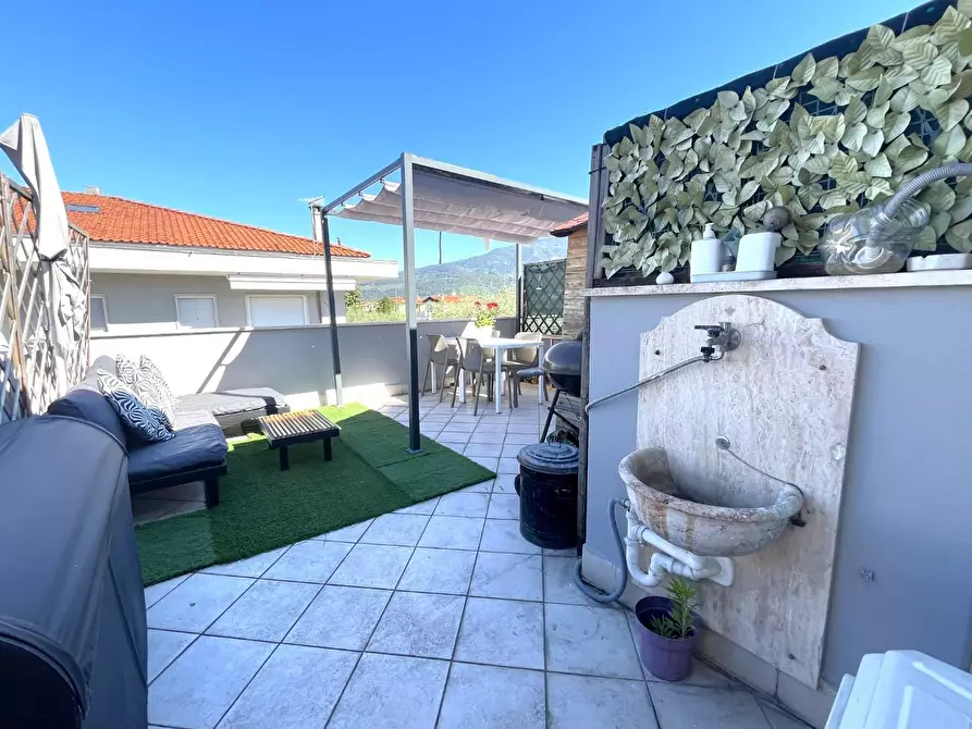 Immagine 17 di Appartamento in vendita  a Seravezza