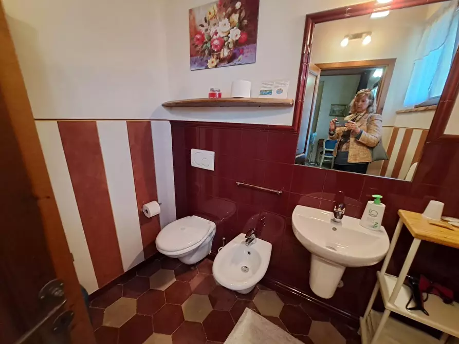 Immagine 10 di Appartamento in vendita  a Gambassi Terme