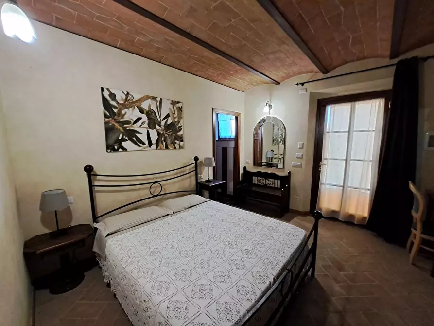 Immagine 12 di Appartamento in vendita  a Gambassi Terme