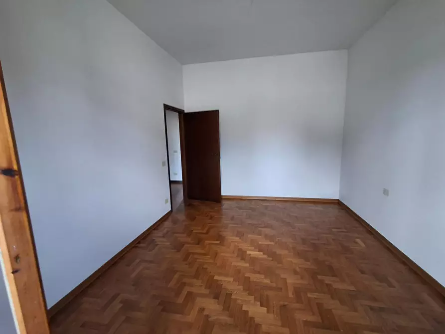 Immagine 10 di Appartamento in vendita  a Empoli