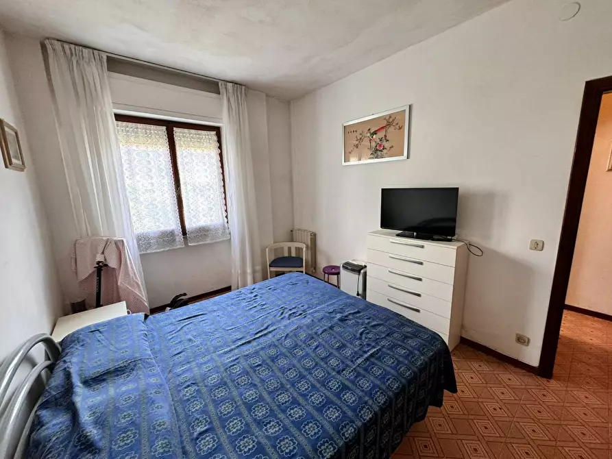 Immagine 15 di Appartamento in vendita  a Massa
