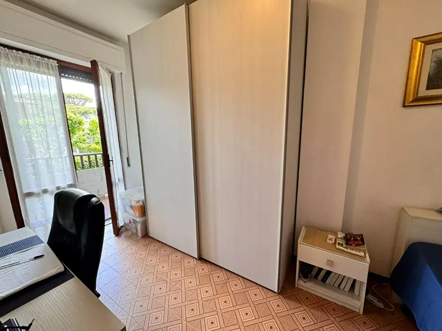 Immagine 12 di Appartamento in vendita  a Massa