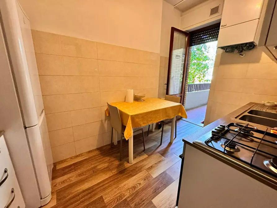 Immagine 3 di Appartamento in vendita  a Massa