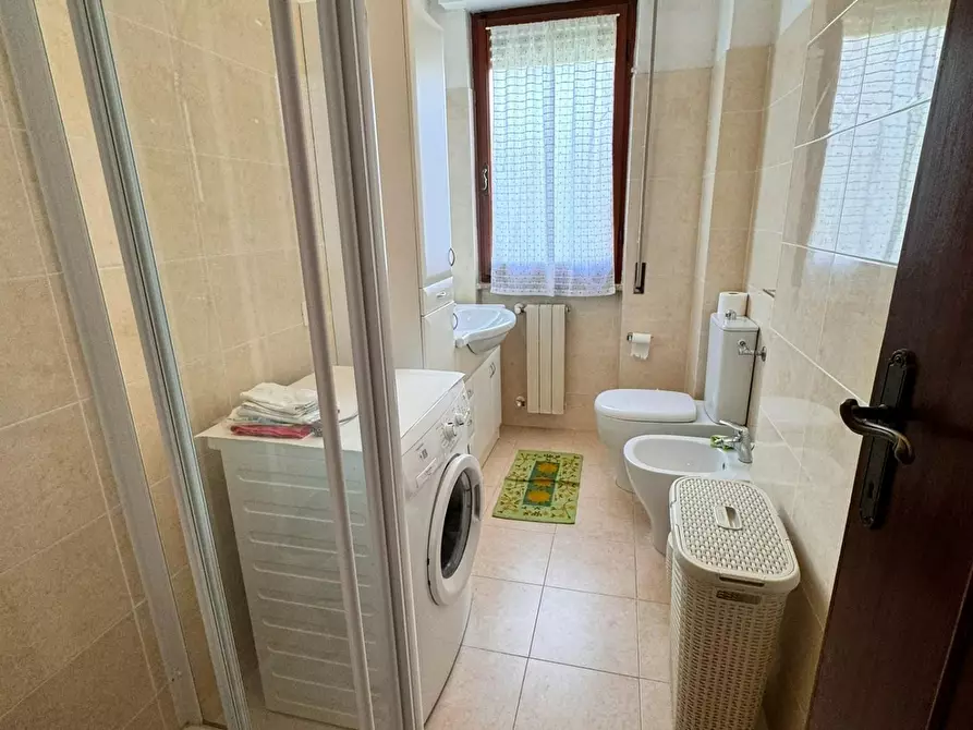 Immagine 13 di Appartamento in vendita  a Massa