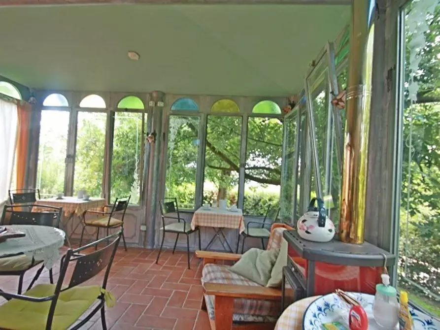 Immagine 11 di Villa in vendita  a Lucca