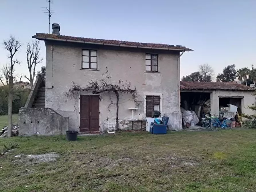 Immagine 1 di Villa in vendita  a Forte Dei Marmi