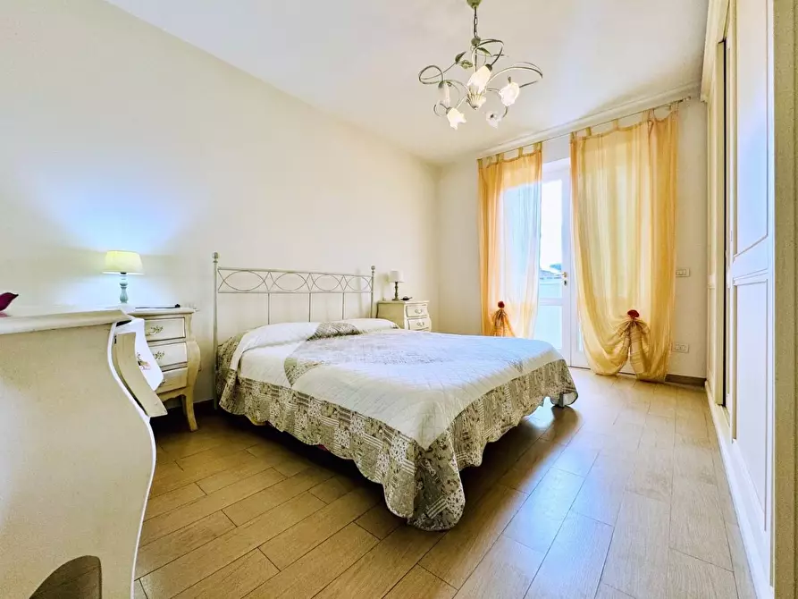 Immagine 24 di Casa indipendente in vendita  a Pietrasanta