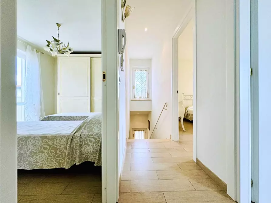 Immagine 43 di Casa indipendente in vendita  a Pietrasanta