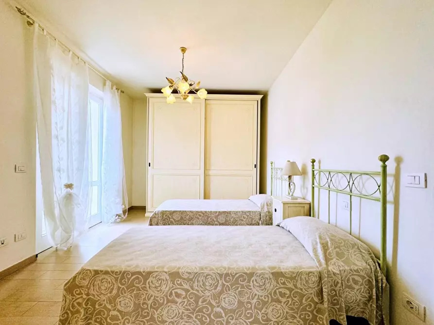 Immagine 37 di Casa indipendente in vendita  a Pietrasanta