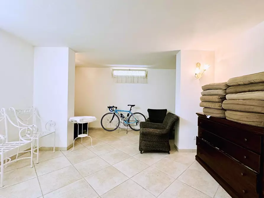 Immagine 54 di Casa indipendente in vendita  a Pietrasanta