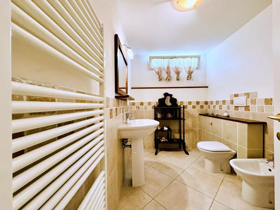 Immagine 56 di Casa indipendente in vendita  a Pietrasanta