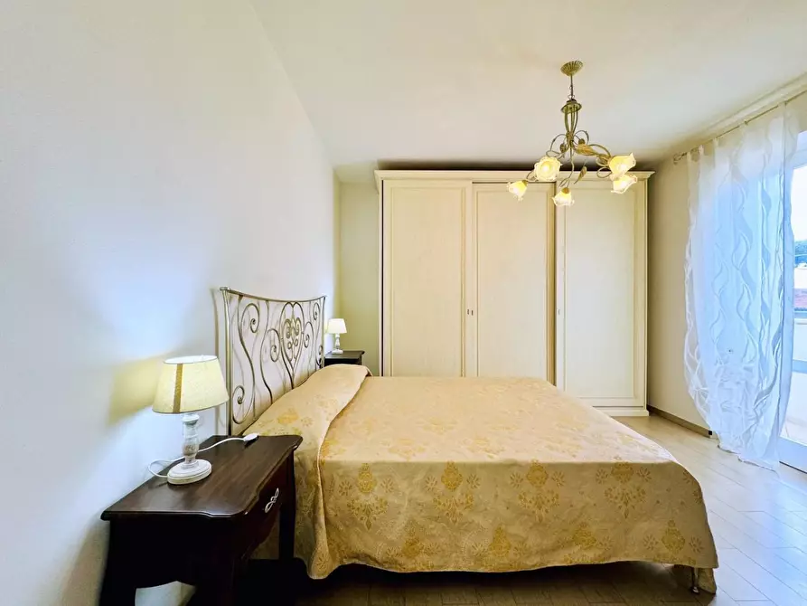 Immagine 28 di Casa indipendente in vendita  a Pietrasanta