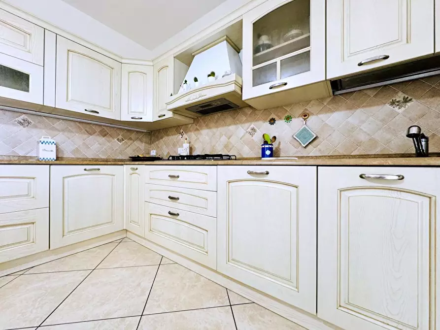 Immagine 9 di Casa indipendente in vendita  a Pietrasanta