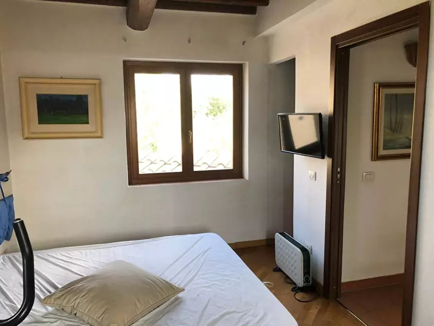 Immagine 9 di Villetta a schiera in vendita  a Gaiole In Chianti