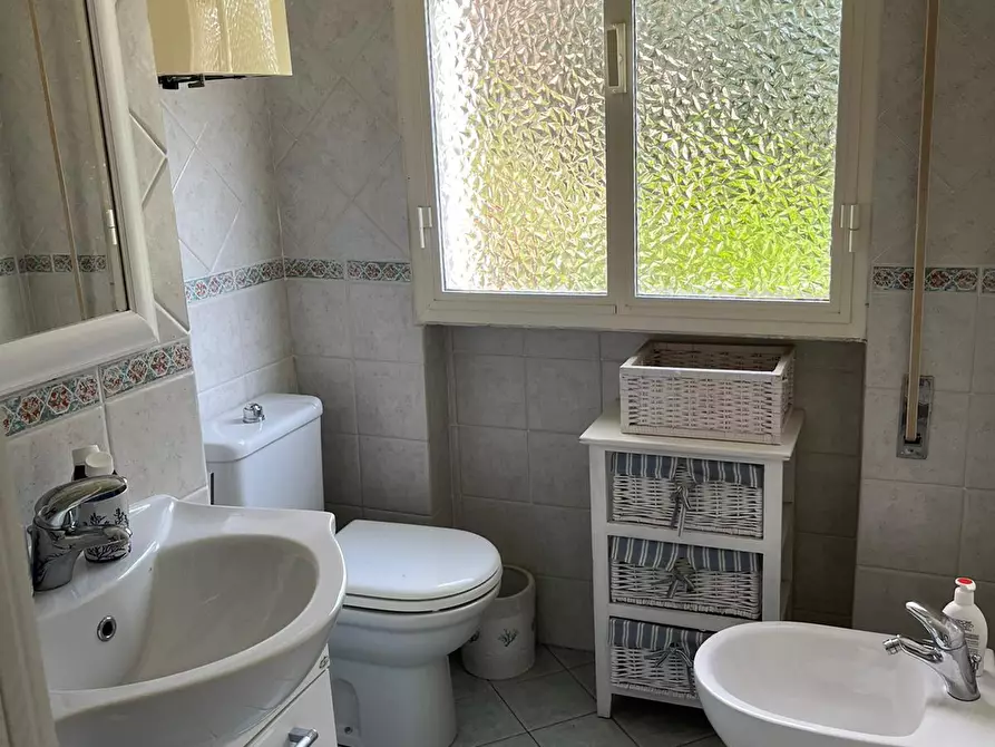 Immagine 11 di Appartamento in affitto  a Montignoso