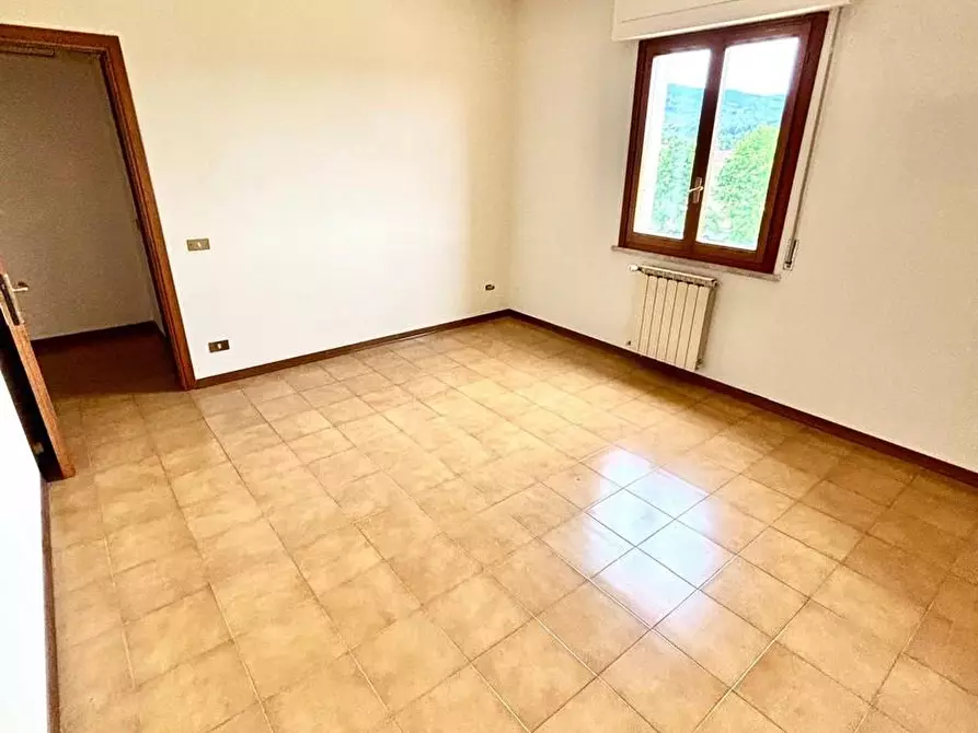 Immagine 4 di Appartamento in vendita  a Lamporecchio