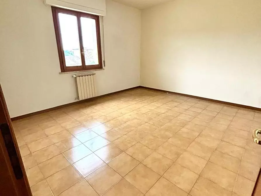 Immagine 3 di Appartamento in vendita  a Lamporecchio