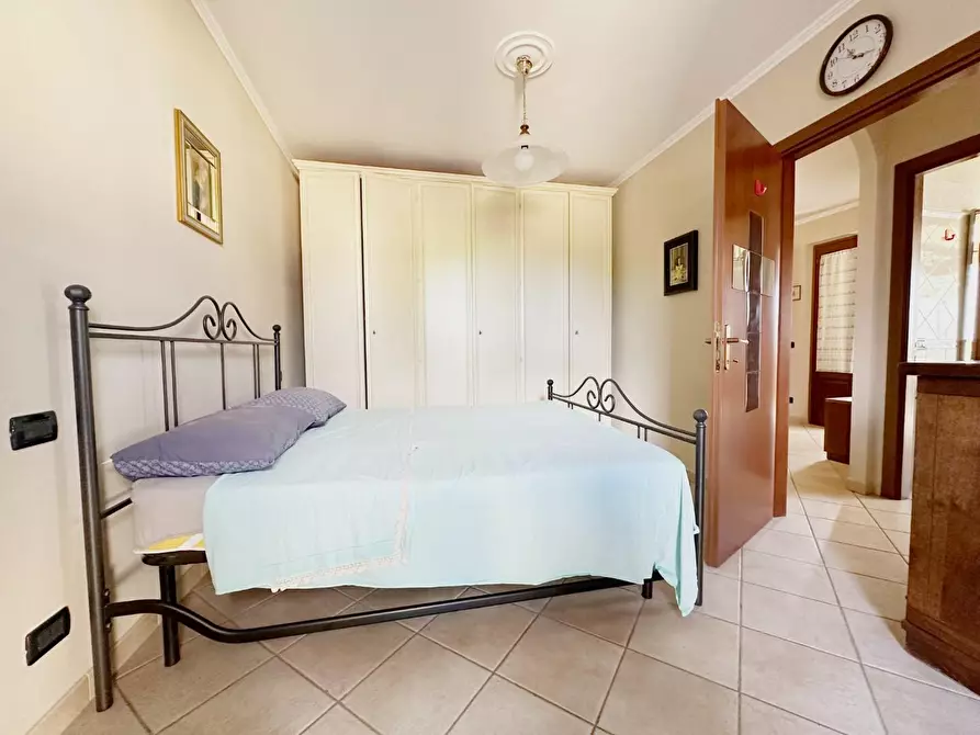 Immagine 13 di Villa in vendita  a Lucca