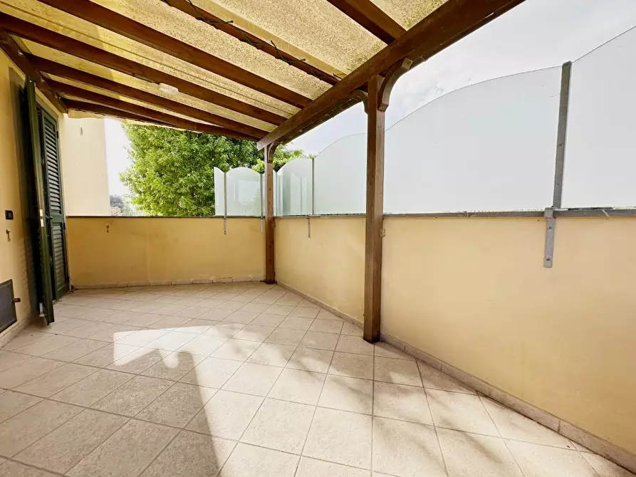 Immagine 15 di Villa in vendita  a Lucca