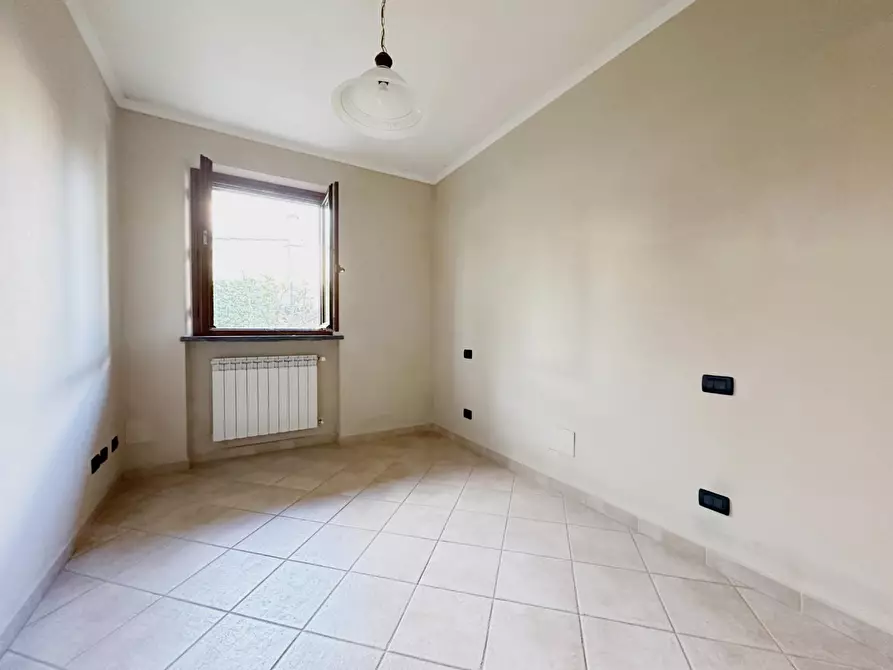 Immagine 7 di Villa in vendita  a Lucca