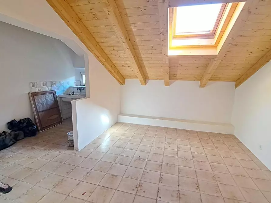 Immagine 7 di Mansarda in vendita  a Rosignano Marittimo