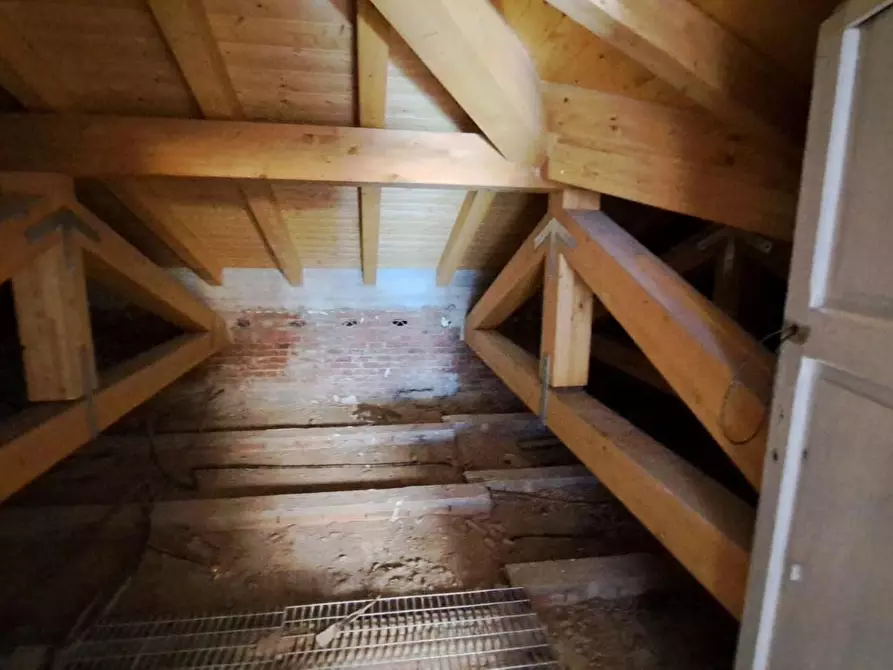 Immagine 15 di Mansarda in vendita  a Rosignano Marittimo