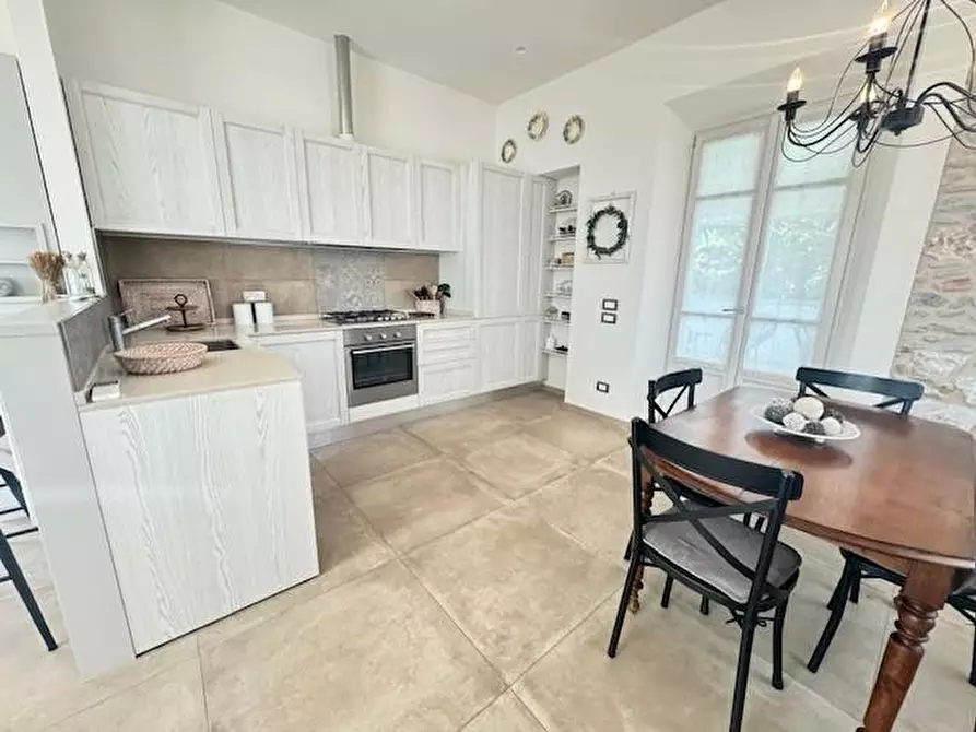 Immagine 6 di Appartamento in affitto  a Forte Dei Marmi