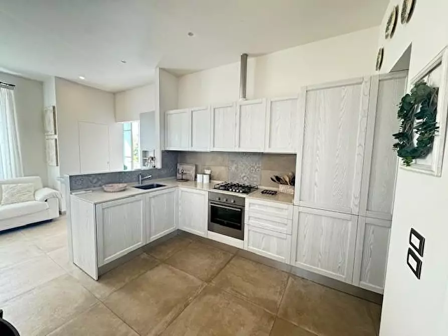 Immagine 4 di Appartamento in affitto  a Forte Dei Marmi