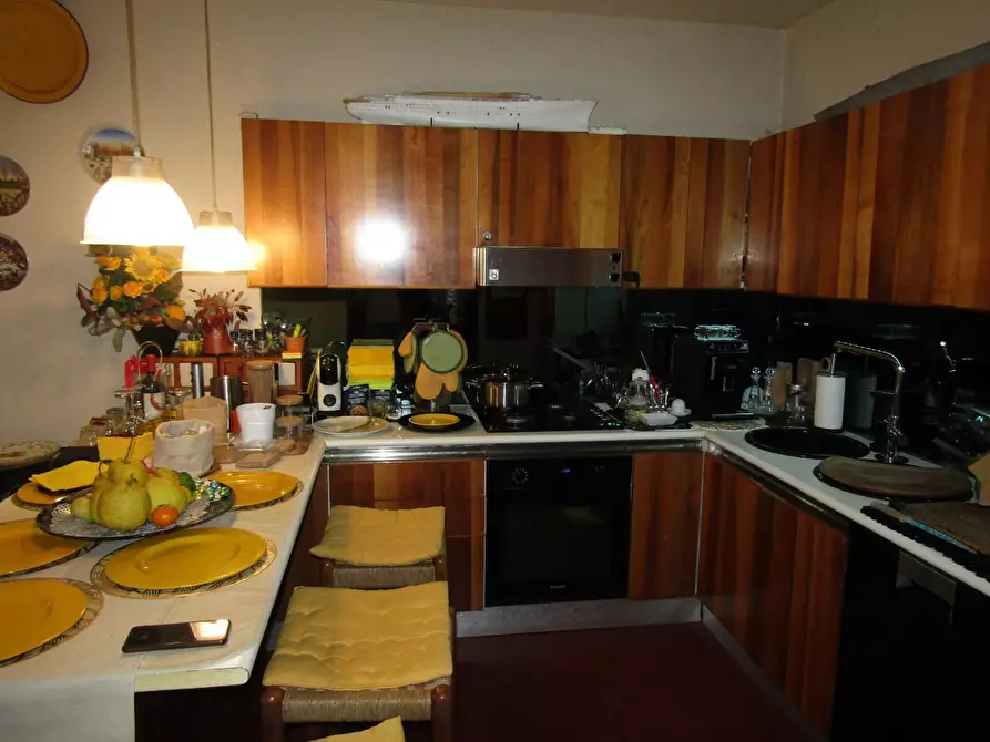 Immagine 2 di Casa indipendente in vendita  a Carrara