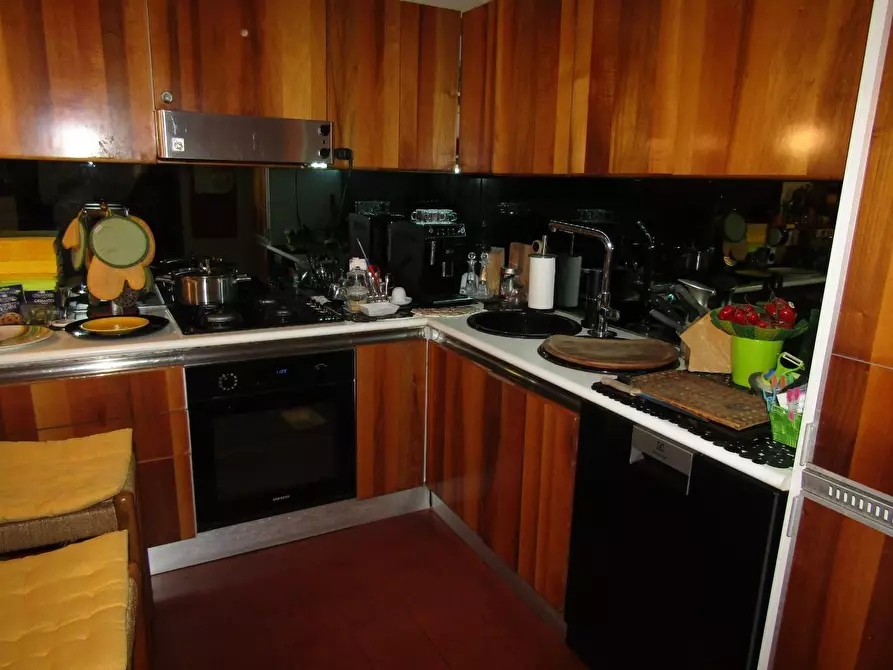 Immagine 3 di Casa indipendente in vendita  a Carrara