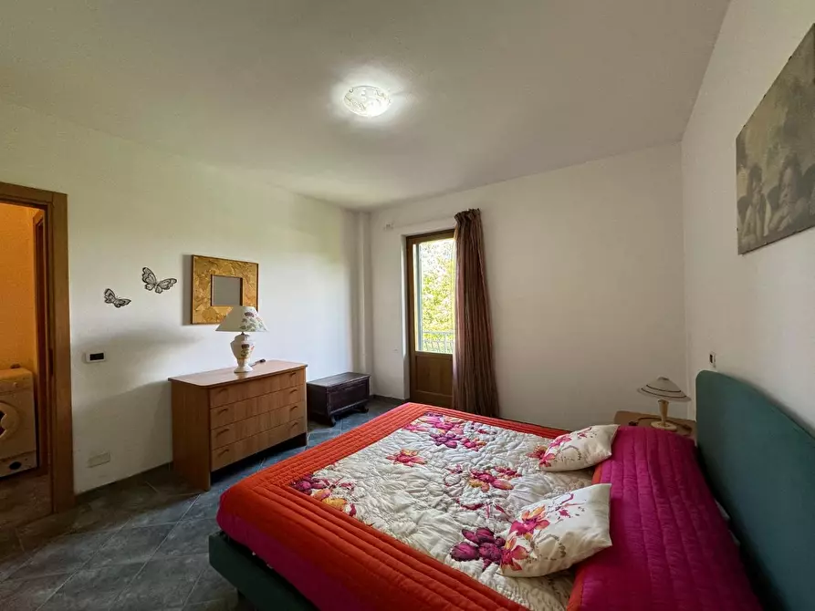 Immagine 7 di Porzione di casa in affitto  a Montignoso