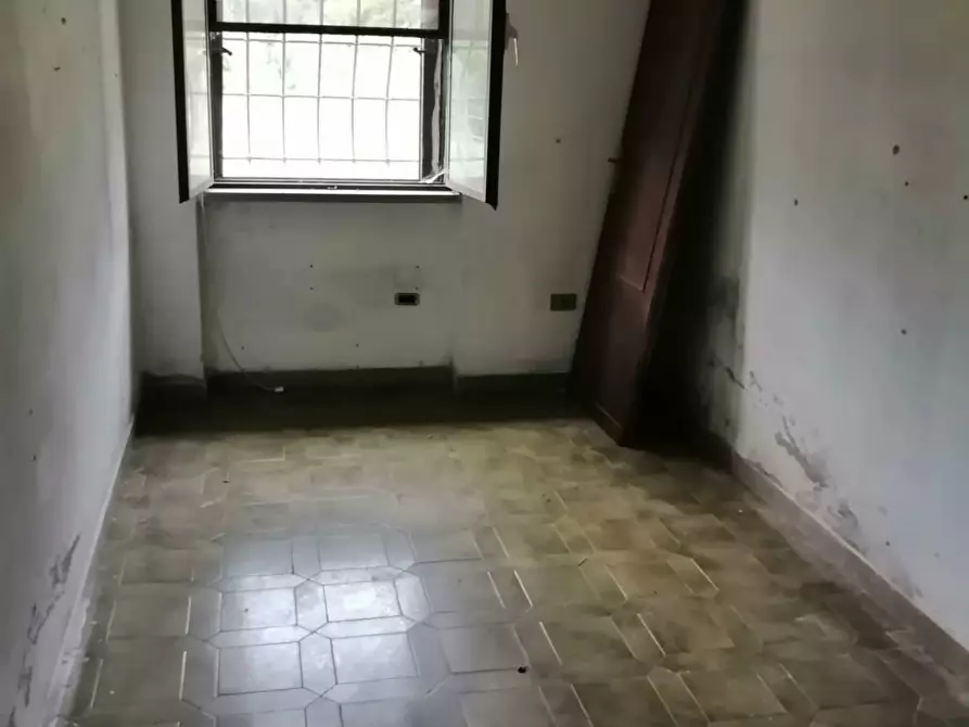 Immagine 10 di Villa in vendita  a Calci