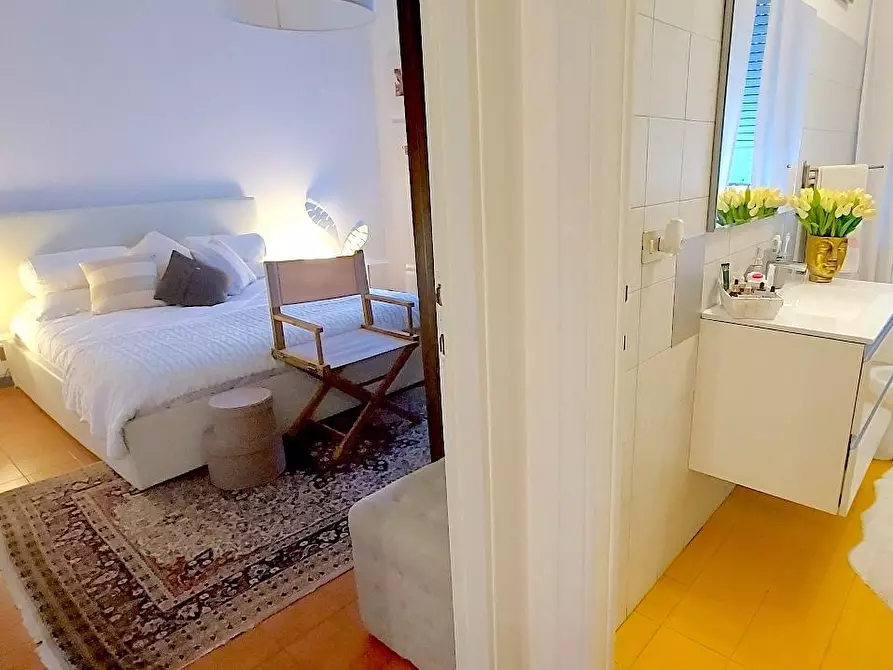 Immagine 18 di Appartamento in vendita  a Carrara