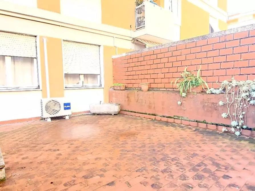 Immagine 44 di Appartamento in vendita  a Carrara